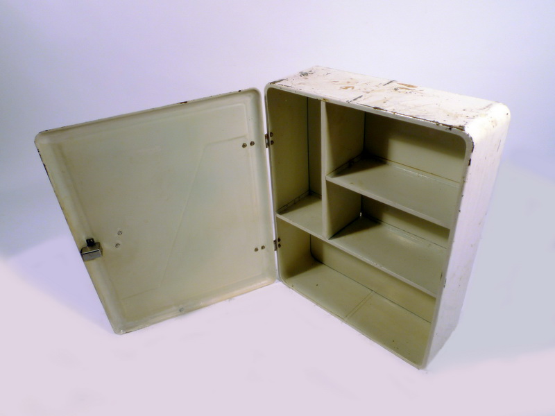 armario botiquin metal 47x37x14 1u